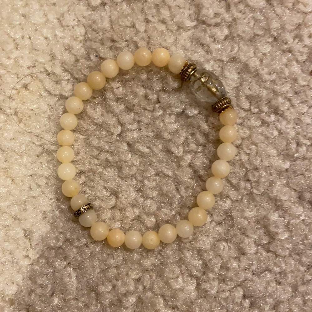 Beaded tan bracelet